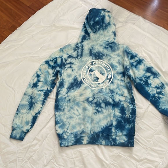 Blue Tye Dye Hoodie - Picture 4 of 5